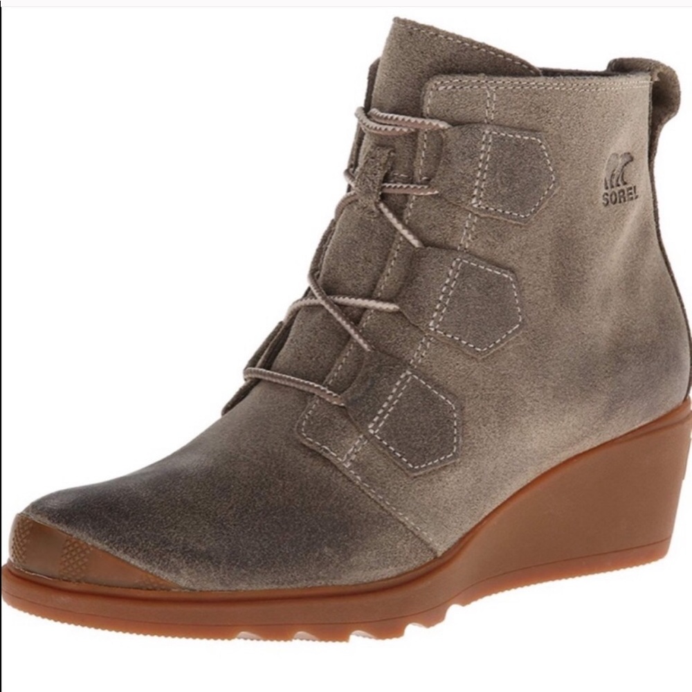 Sorel • Toronto tan gray lace up wedge boots